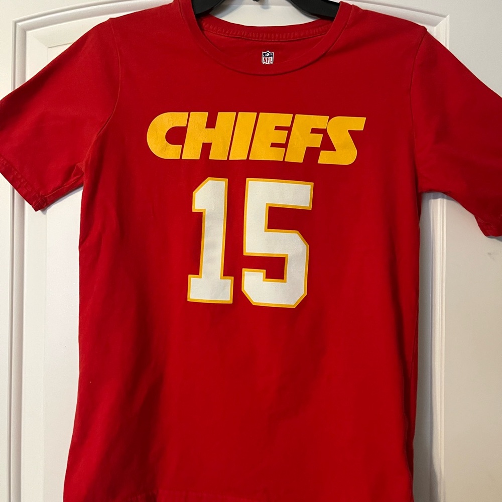 Kansas City Chiefs #15  Mahomes NFL Boys T-Shirt L 14/16
